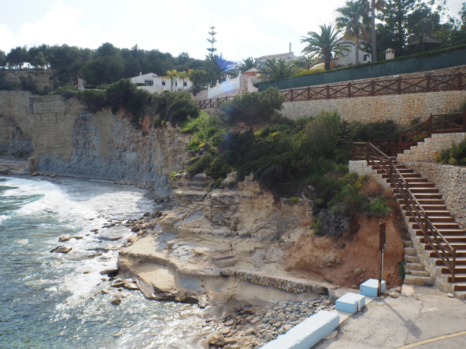 Exklusives Küstengrundstück mit privater Strandtreppe - Ihr Traumdomizil zwischen Fels und Meer! Exklusives Küstengrundstück mit privater Strandtreppe - Ihr Traumdomizil zwischen Fels und Meer!