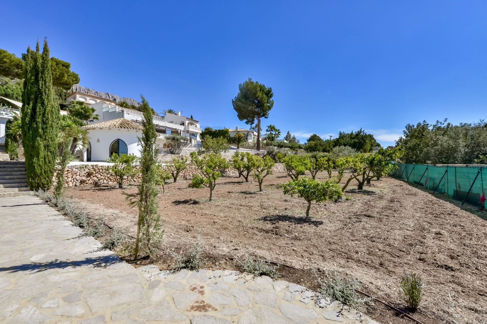 Mediterrane Oase mit Zitronenhainen und Naturstein-Terrasse - Ihr Traumgrundstück mit Panoramablick! Mediterrane Oase mit Zitronenhainen und Naturstein-Terrasse - Ihr Traumgrundstück mit Panoramablick!