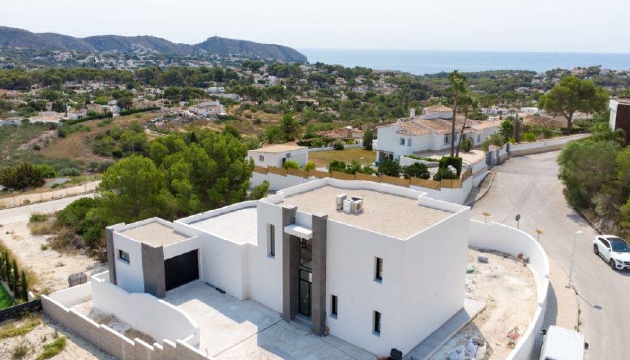 Moderne Architektur mit Panorama-Meerblick - Designervilla in traumhafter Küstenlage Moderne Architektur mit Panorama-Meerblick - Designervilla in traumhafter Küstenlage