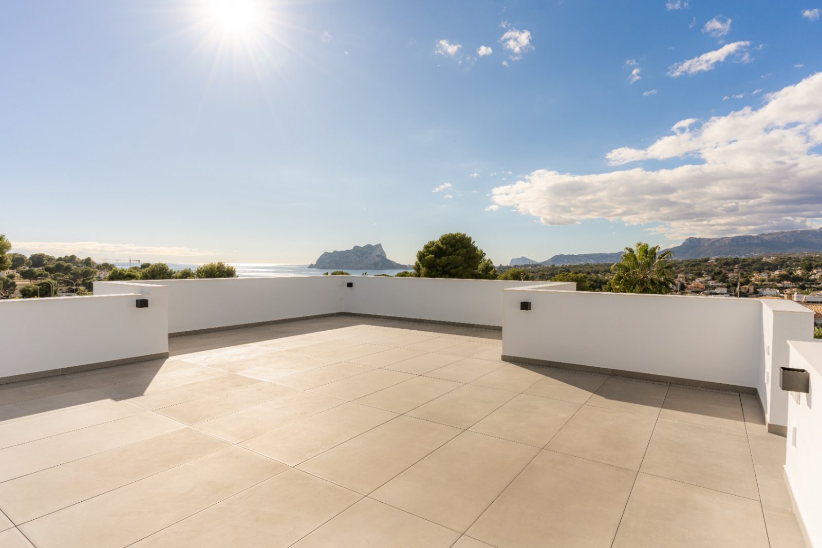 Modern newly built villa in Moraira with partial sea views, luxury, privacy, and comfort, located in the exclusive Costa Blanca. Spacious bright li...