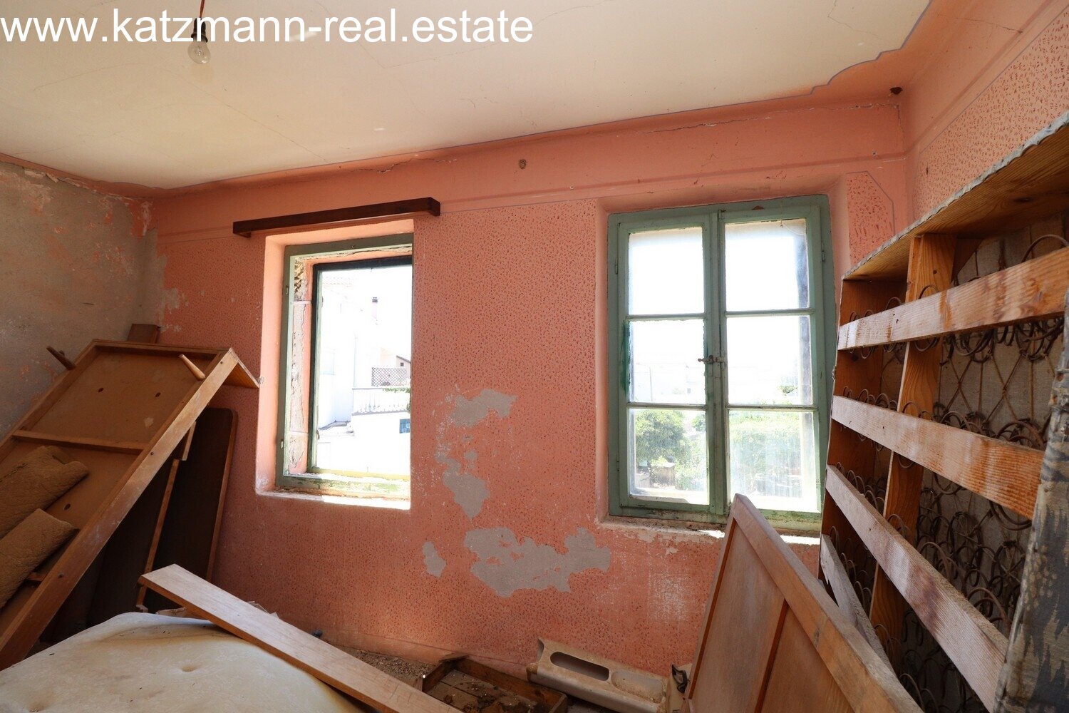 Renovierungsobjekt in Strandnähe - Brodarica