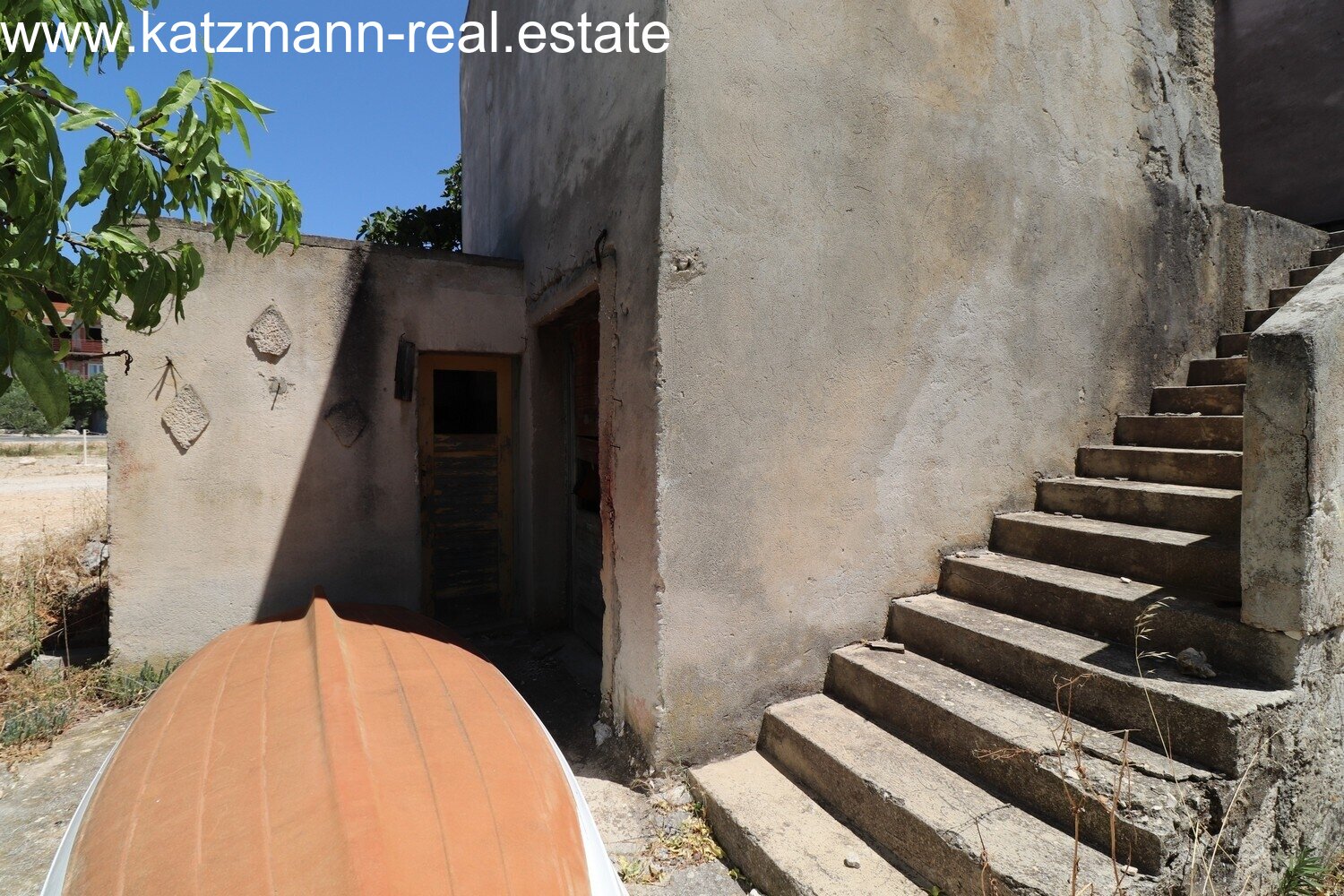 Renovierungsobjekt in Strandnähe - Brodarica