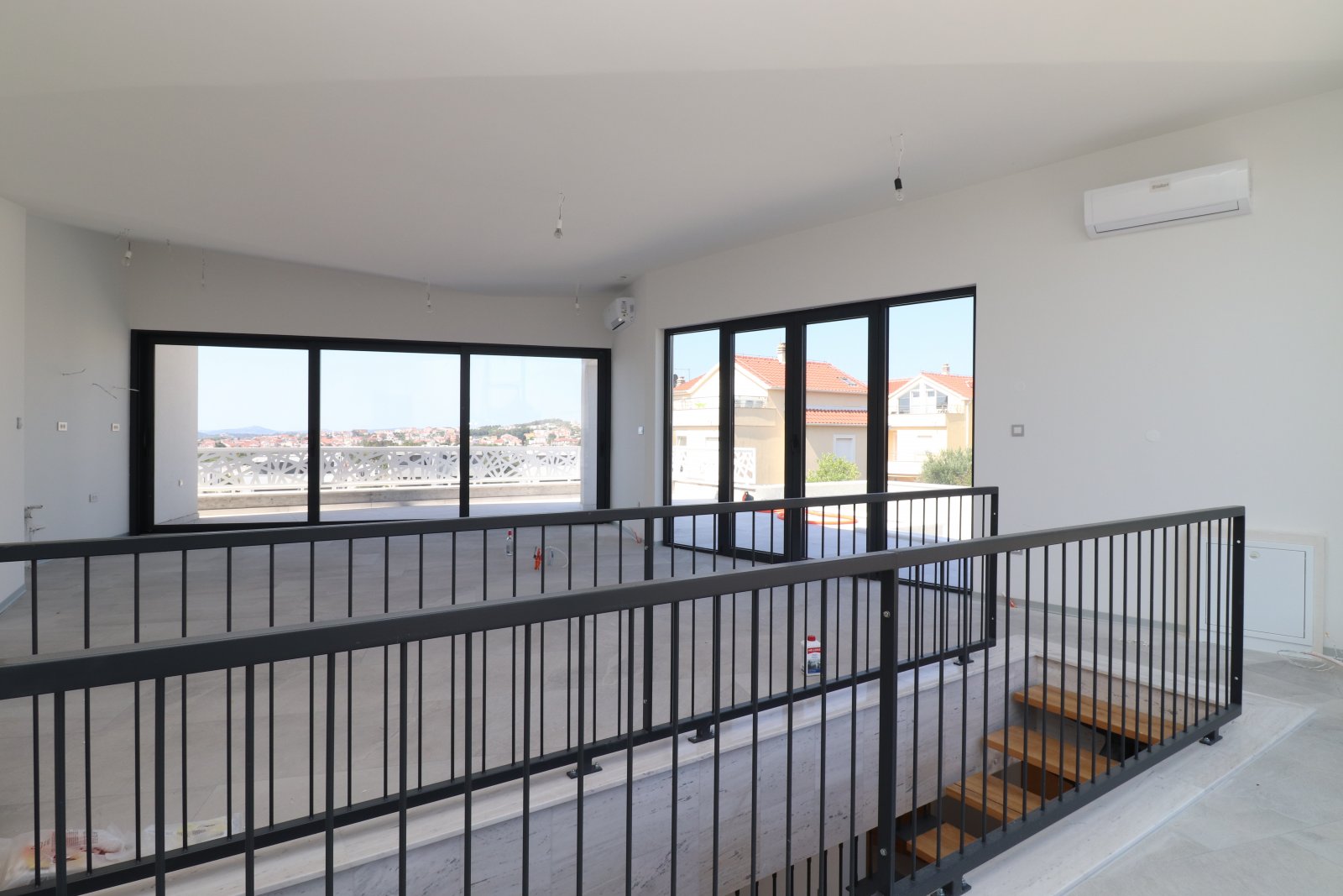 273912 - Villa in Vodice