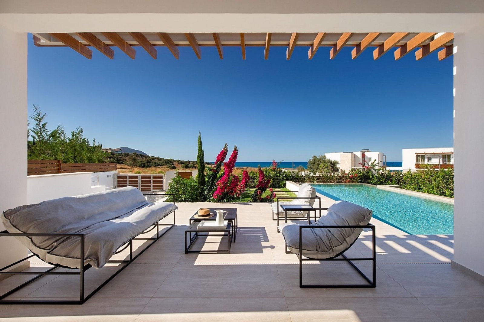 Located in the most beautiful and unspoilt part of the country.
In Polis Latsi natural area
— A luxury gated community.
— Private and quiet living....