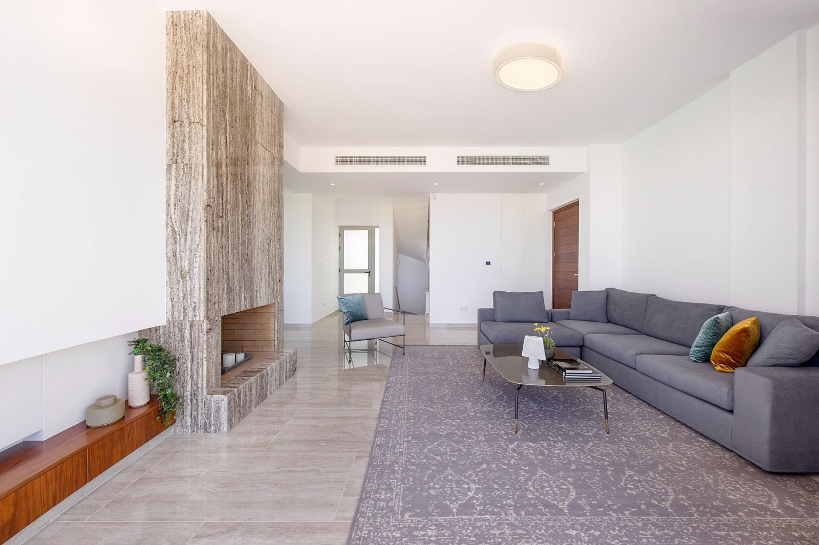 Located in the most beautiful and unspoilt part of the country.
In Polis Latsi natural area
— A luxury gated community.
— Private and quiet living....