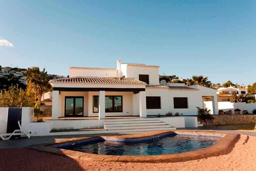 Exclusive new build villa with panoramic view and private pool area facing south Exclusive new build villa with panoramic view and private pool area facing south