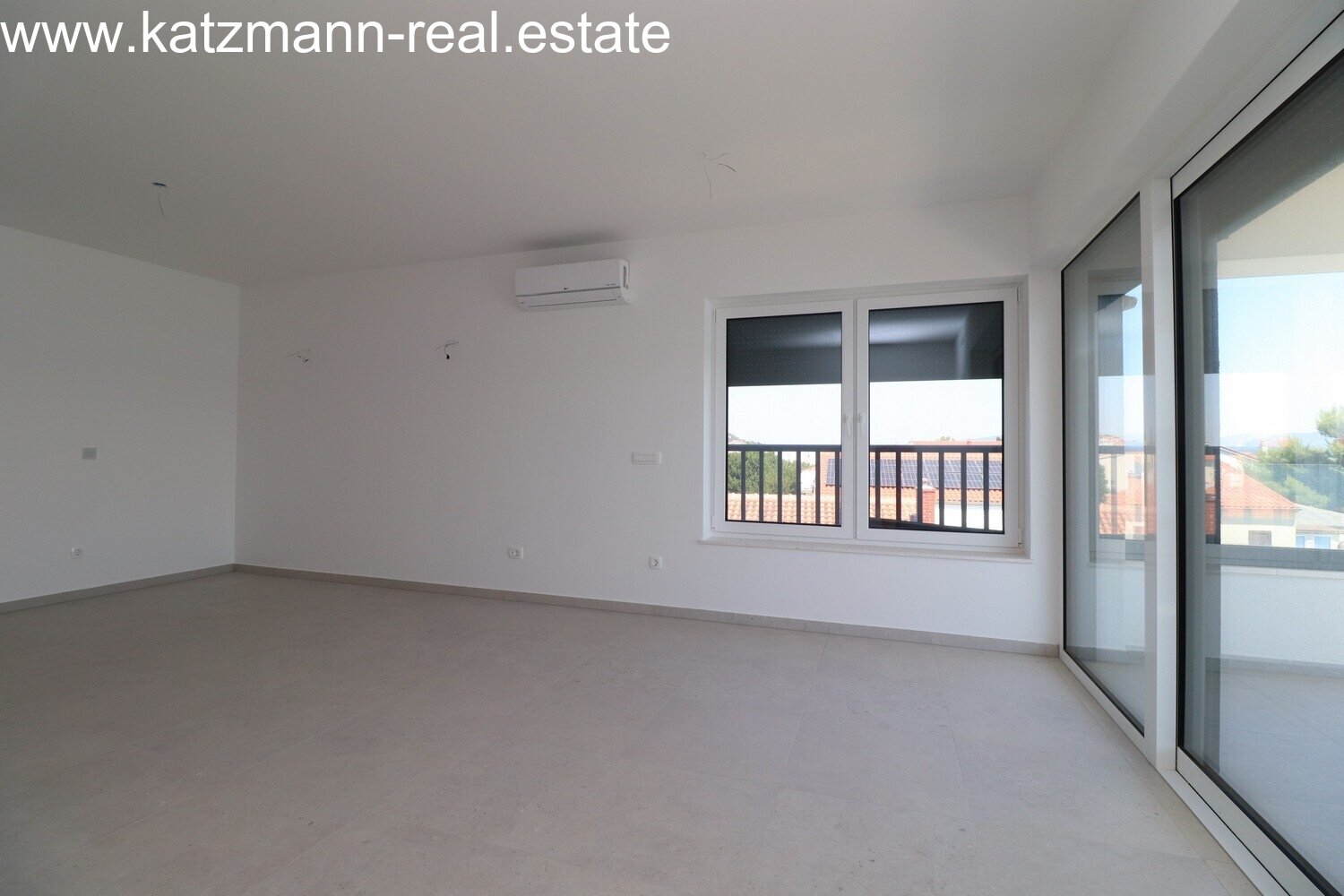 Neubau-Wohnung in erster Meereslage mit Panoramablick - Betina, Tisno