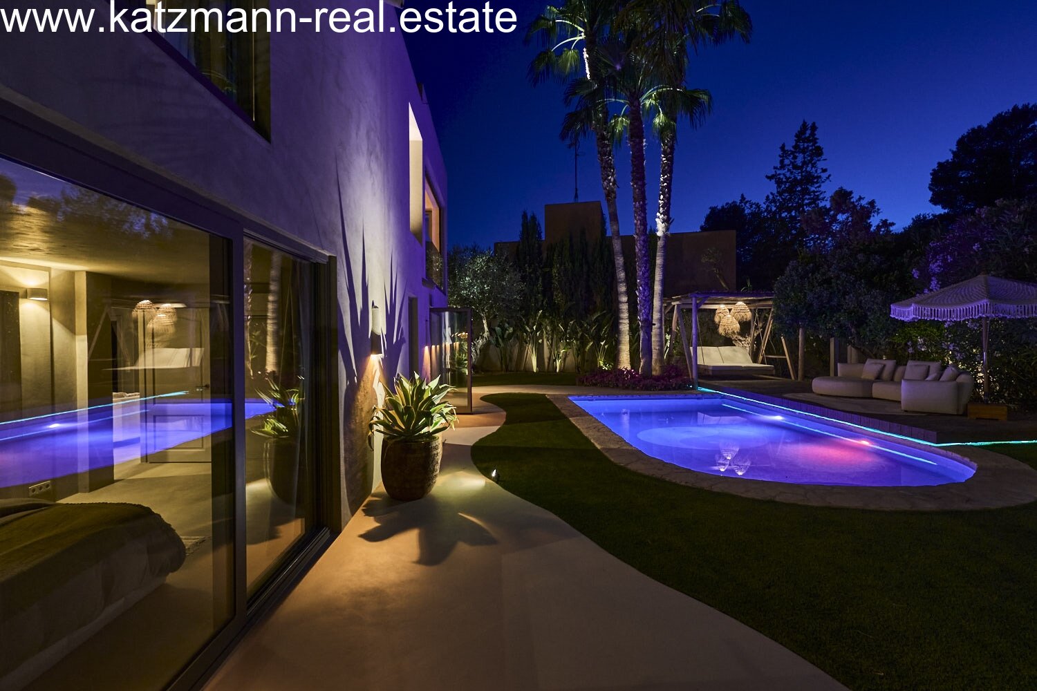 Yin Yang – Villa in Can Furnet