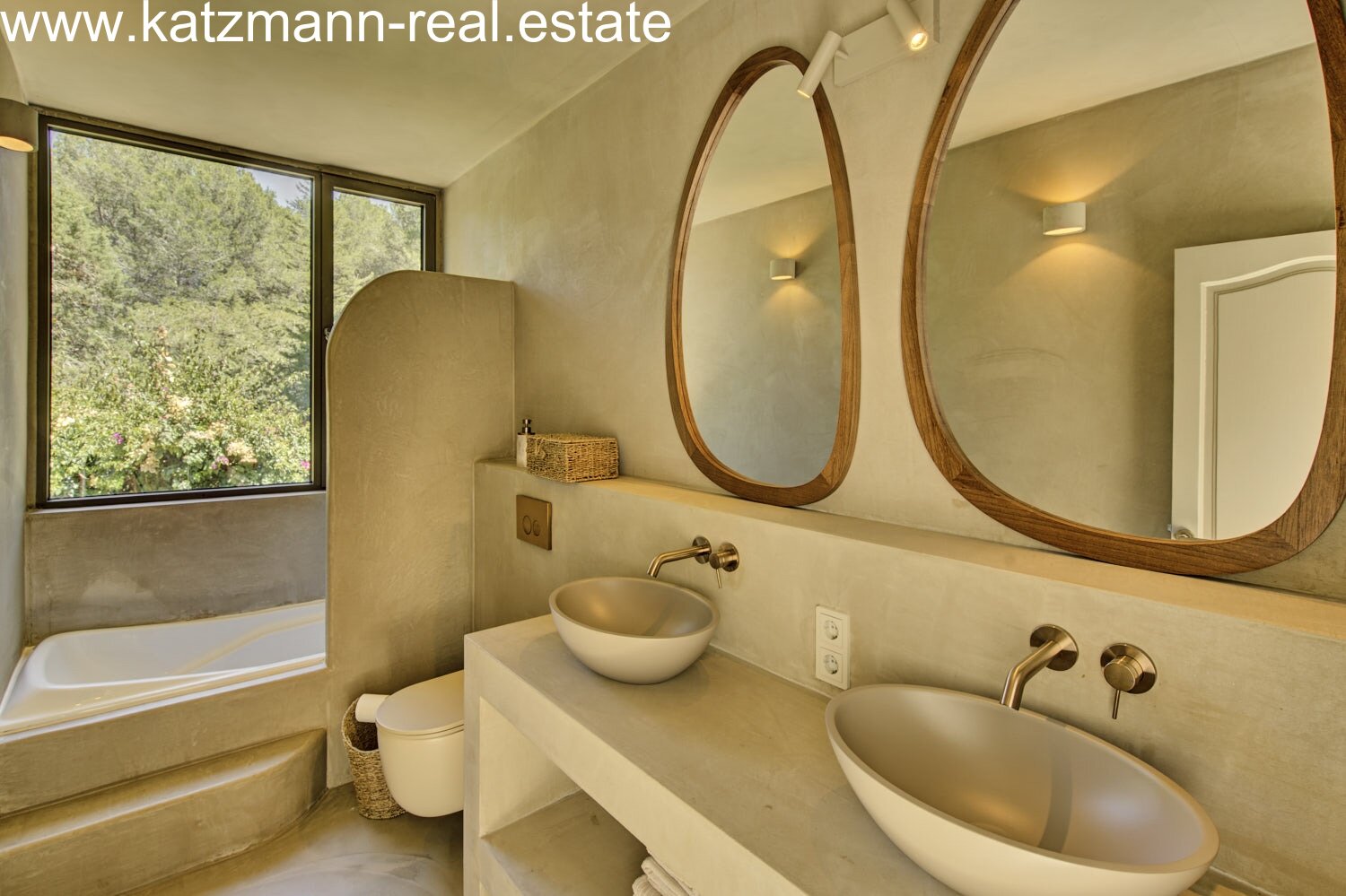 Yin Yang – Villa in Can Furnet