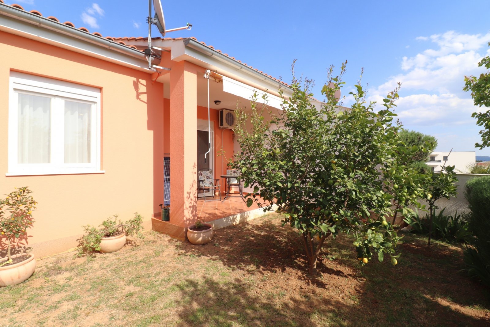 303650 - Villa in Vodice