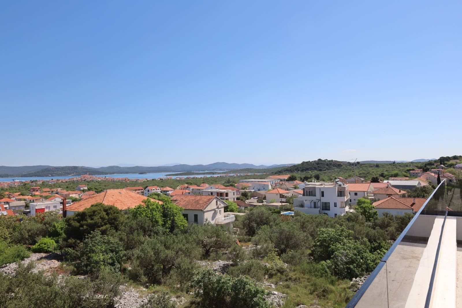 589221 - Wohnung in Murter