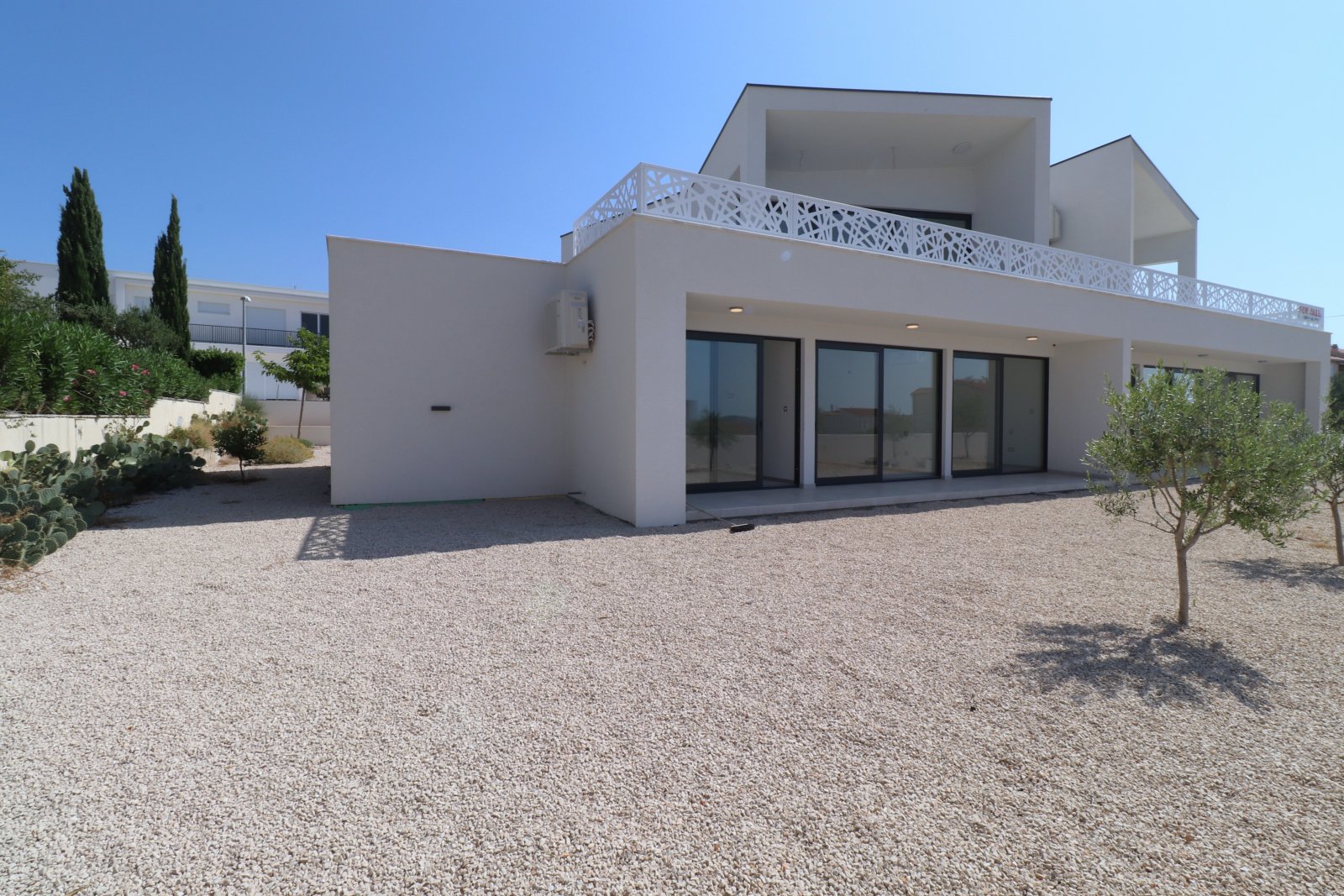 273912 - Villa in Vodice