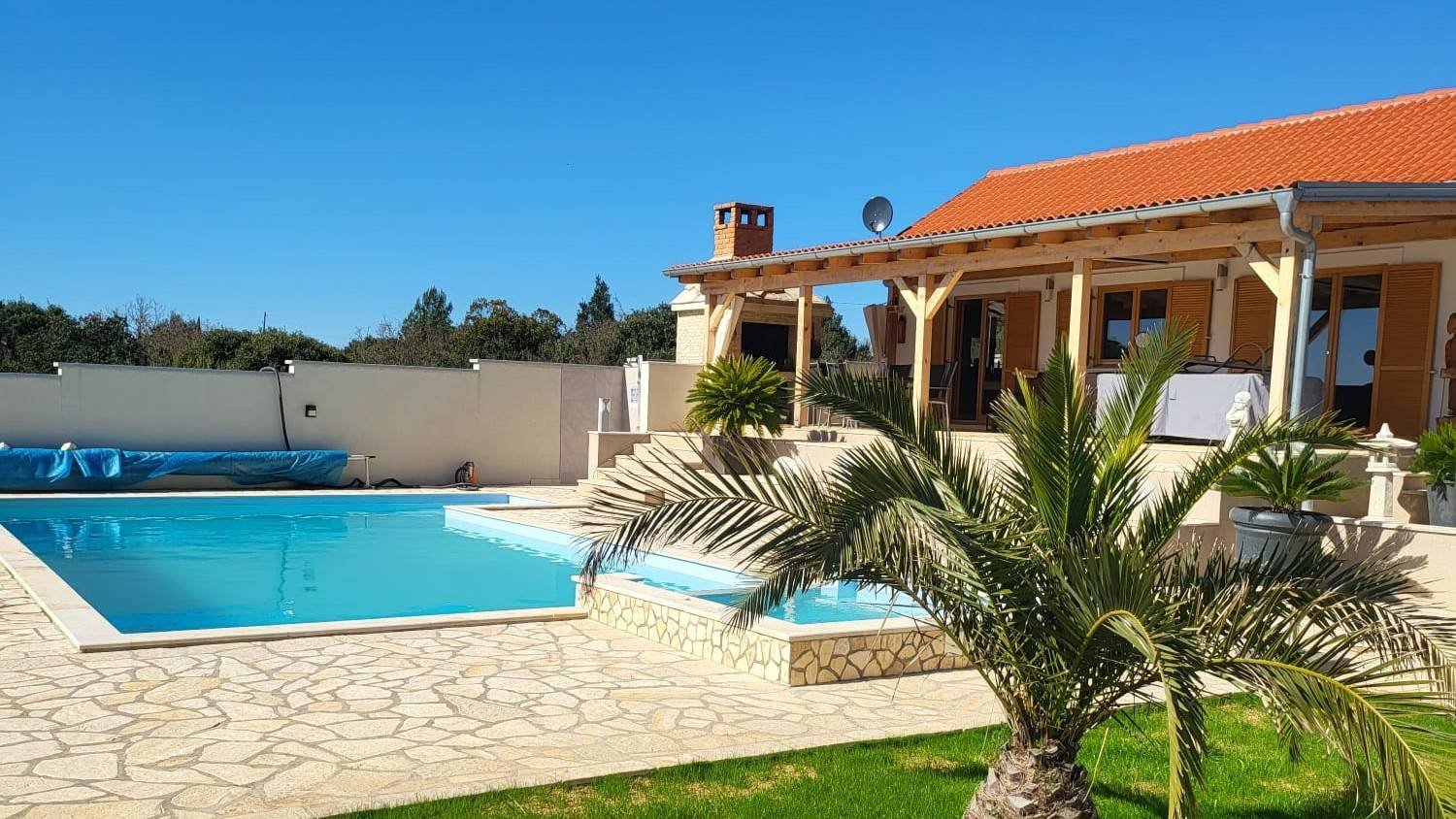 650060 - Villa in Polača