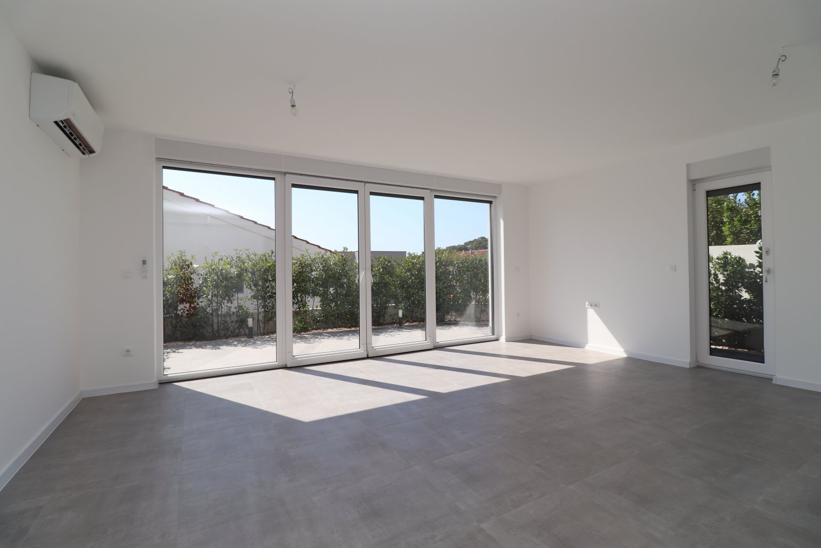 274491 - Villa in Tisno