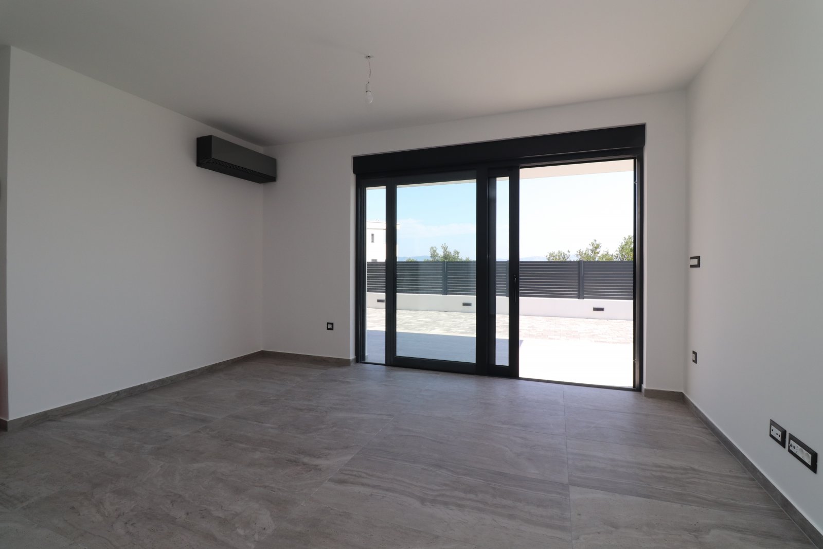 273672 - Wohnung in Murter