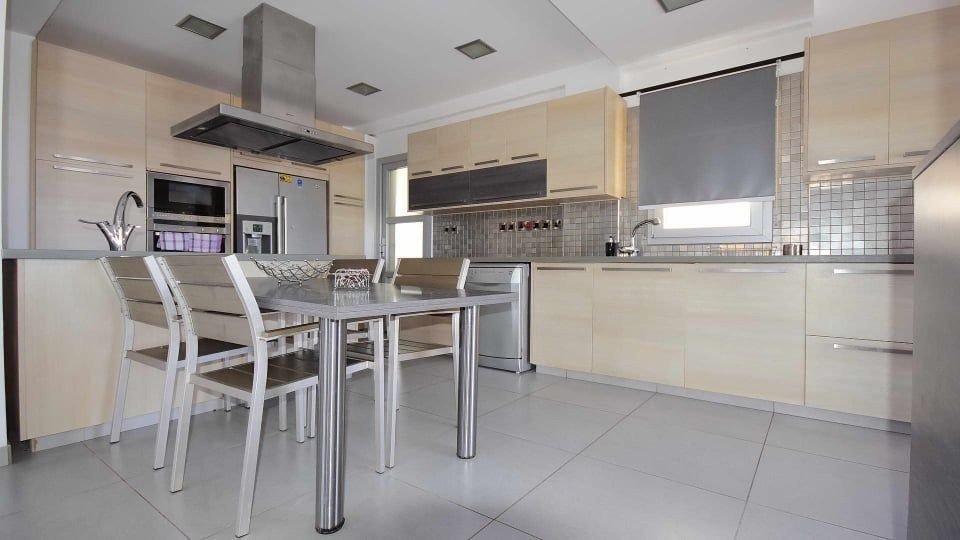 For Sale Luxury Modern VIlla in lower Pegeia based on a plot of land of 5,381m2, with parking space for 2 cars.
This Villa fully Renovated on 2017. T