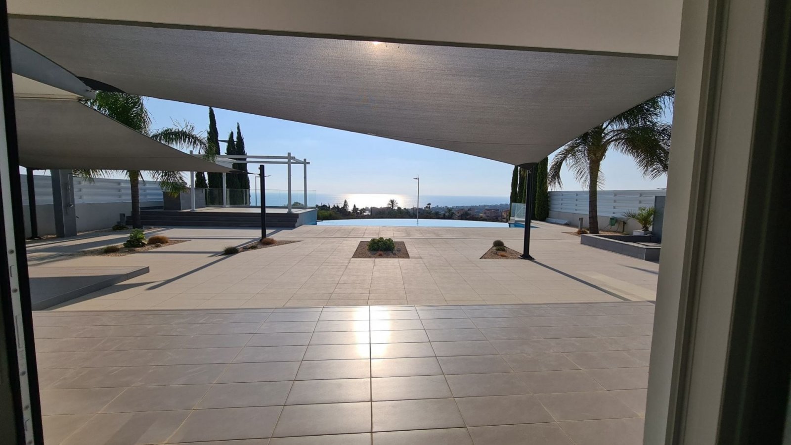 For sale: This beautiful detached villa in Pegeia - Sea Caves offers spacious living in one of the areas most sought-after locations. With an internal