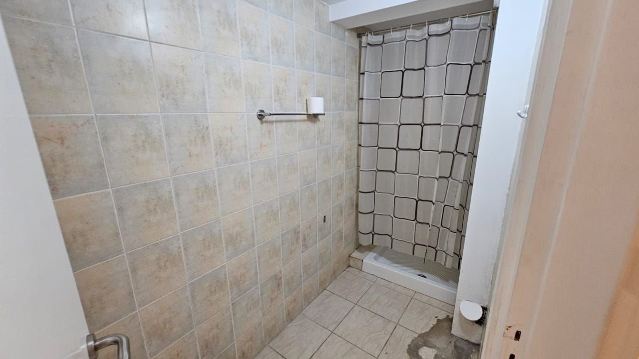 For sale is a beautifully renovated 3 studios apartments located in the vibrant area of Geroskipou.  3 Modern Fully Furnished Ground-Floor Studios in 