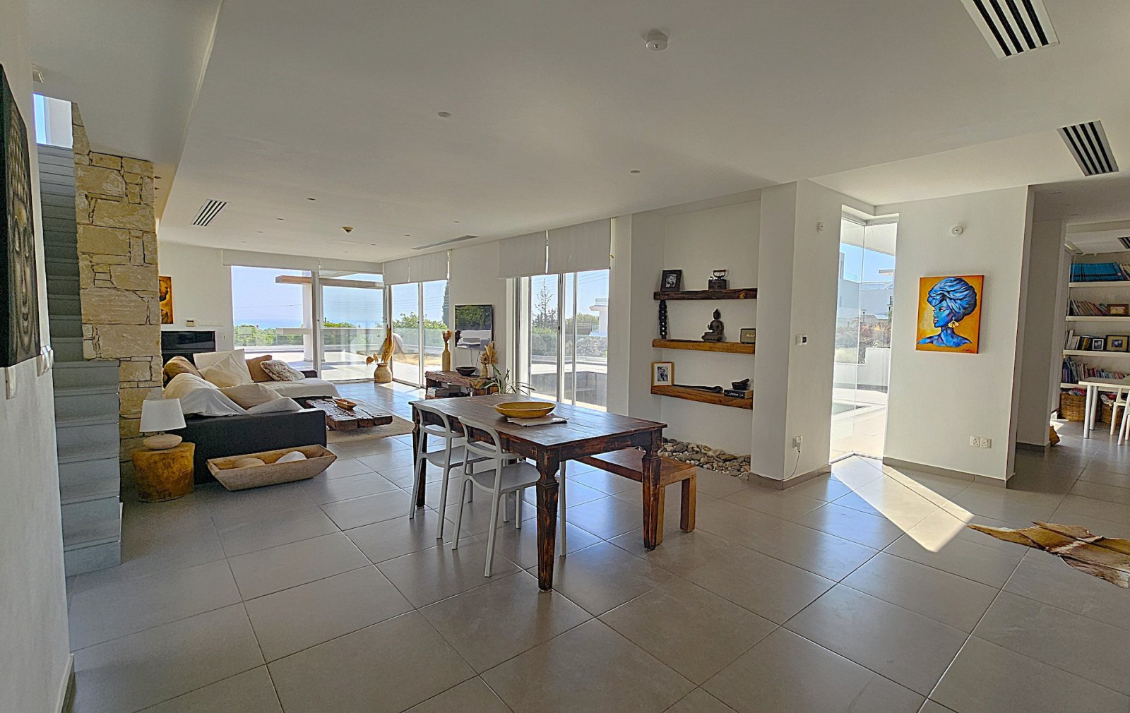 Modern 5-Bedroom Villa for Sale in Konia, Paphos – Ideal Investment in Cyprus
Discover this exceptional villa for sale in Konia, Paphos, offering the