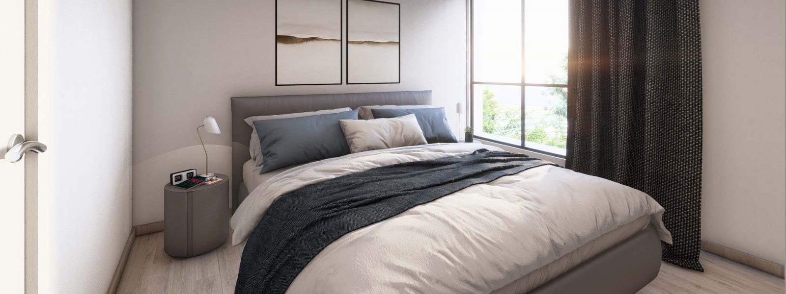 For sale New Apartment: a spacious, modern apartment currently under construction in the sought-after area of Chloraka. This top-floor residence featu
