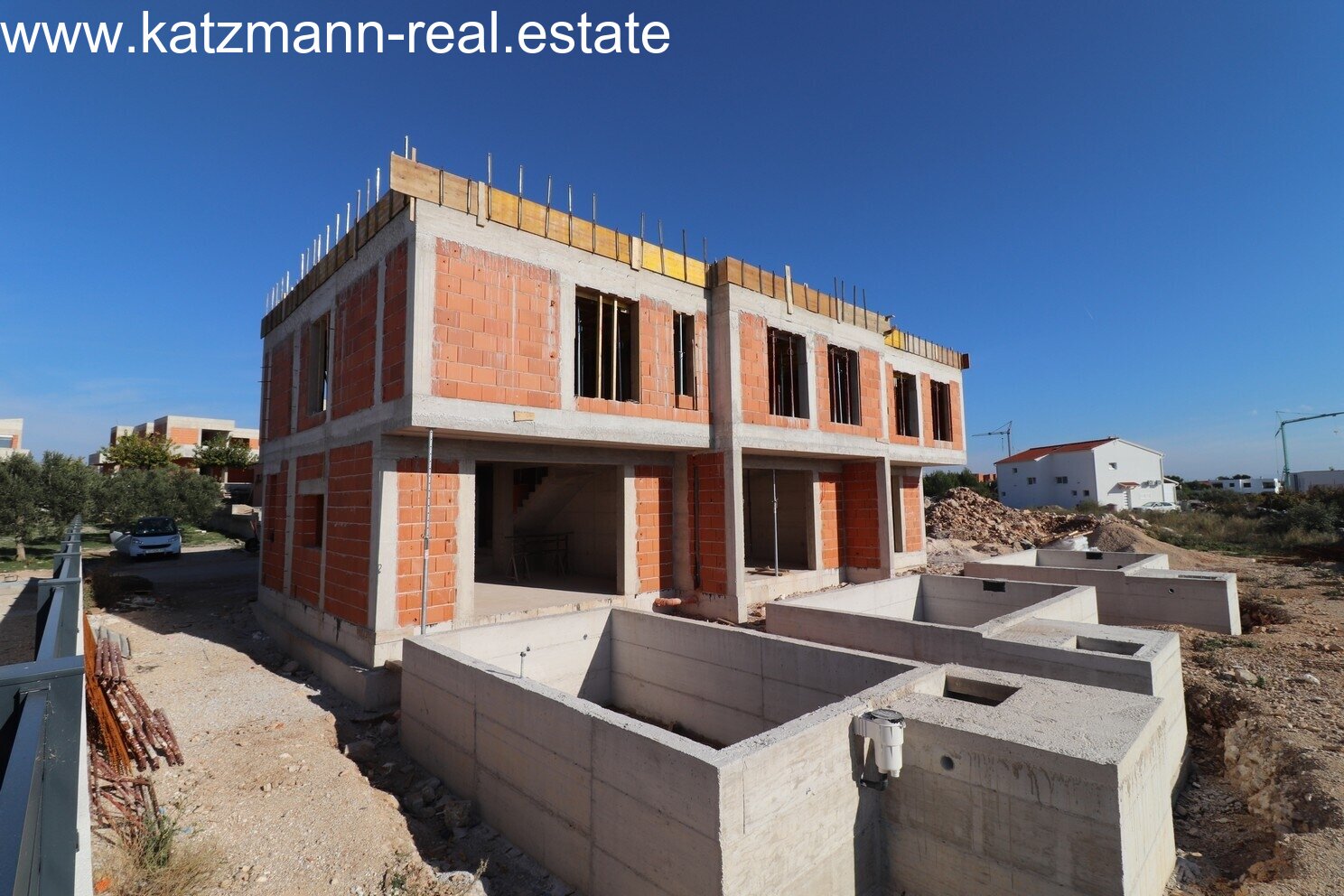 Moderne Doppelhaushälfte mit Pool - Vodice