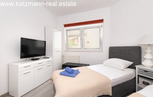 Freistehendes Erdgeschosshaus mit Garten - Vodice