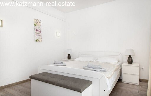 Freistehendes Erdgeschosshaus mit Garten - Vodice