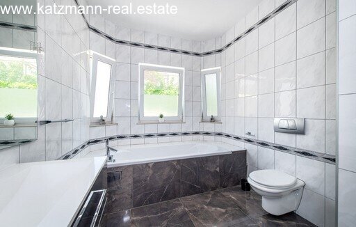 Freistehendes Erdgeschosshaus mit Garten - Vodice