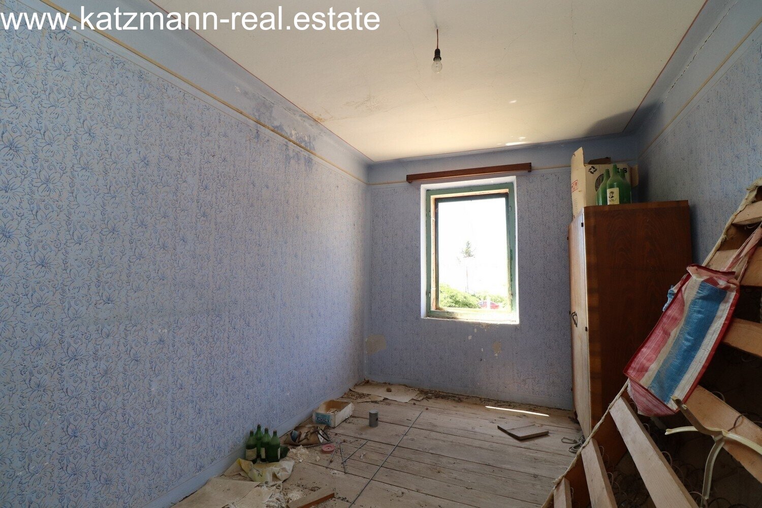 Renovierungsobjekt in Strandnähe - Brodarica