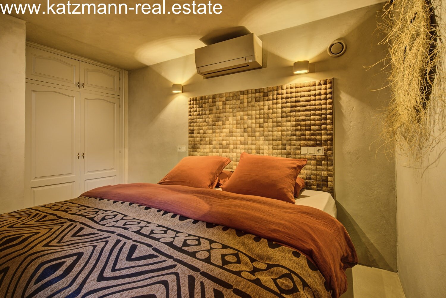 Yin Yang – Villa in Can Furnet