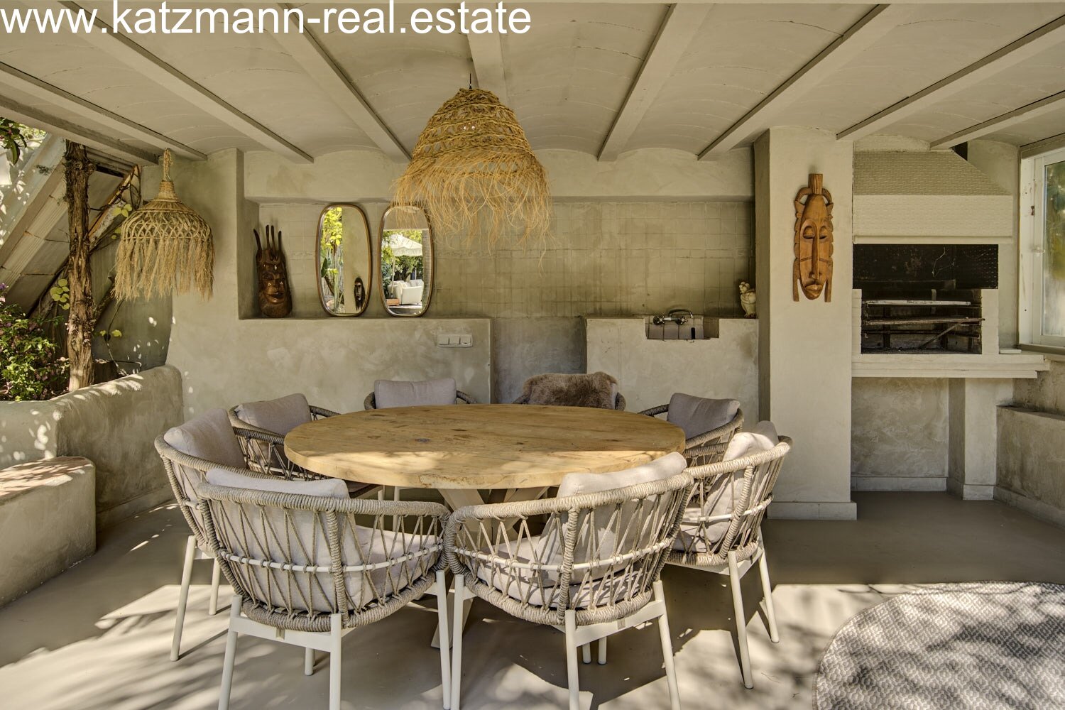 Yin Yang – Villa in Can Furnet