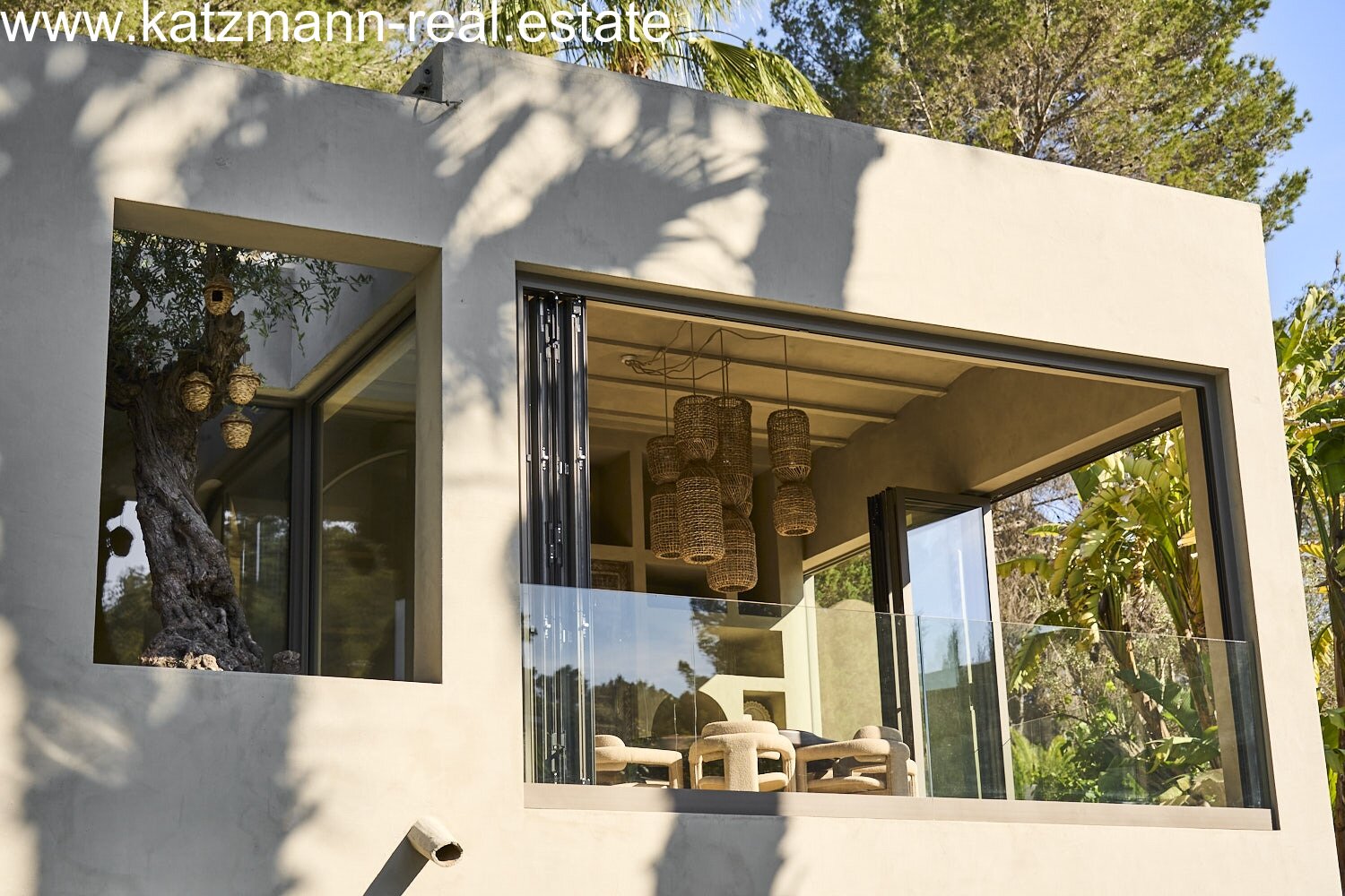 Yin Yang – Villa in Can Furnet