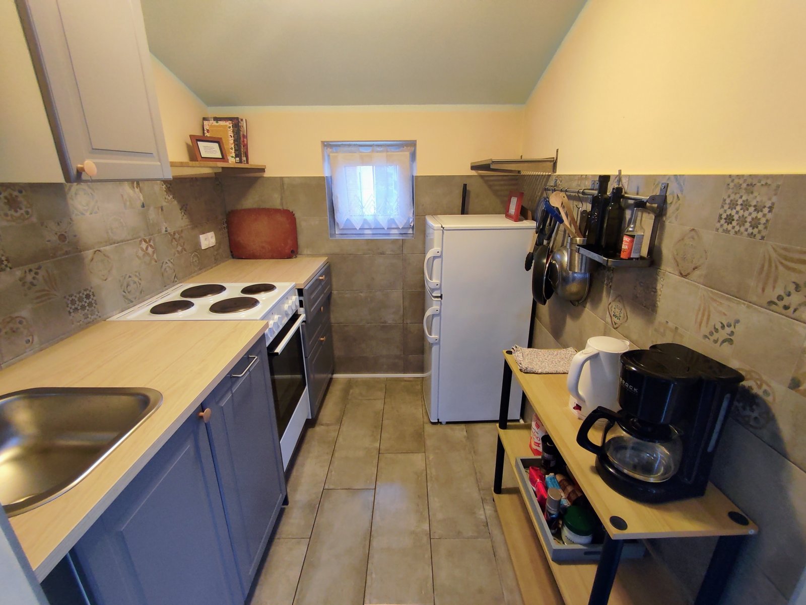 284035 - Villa in Tisno