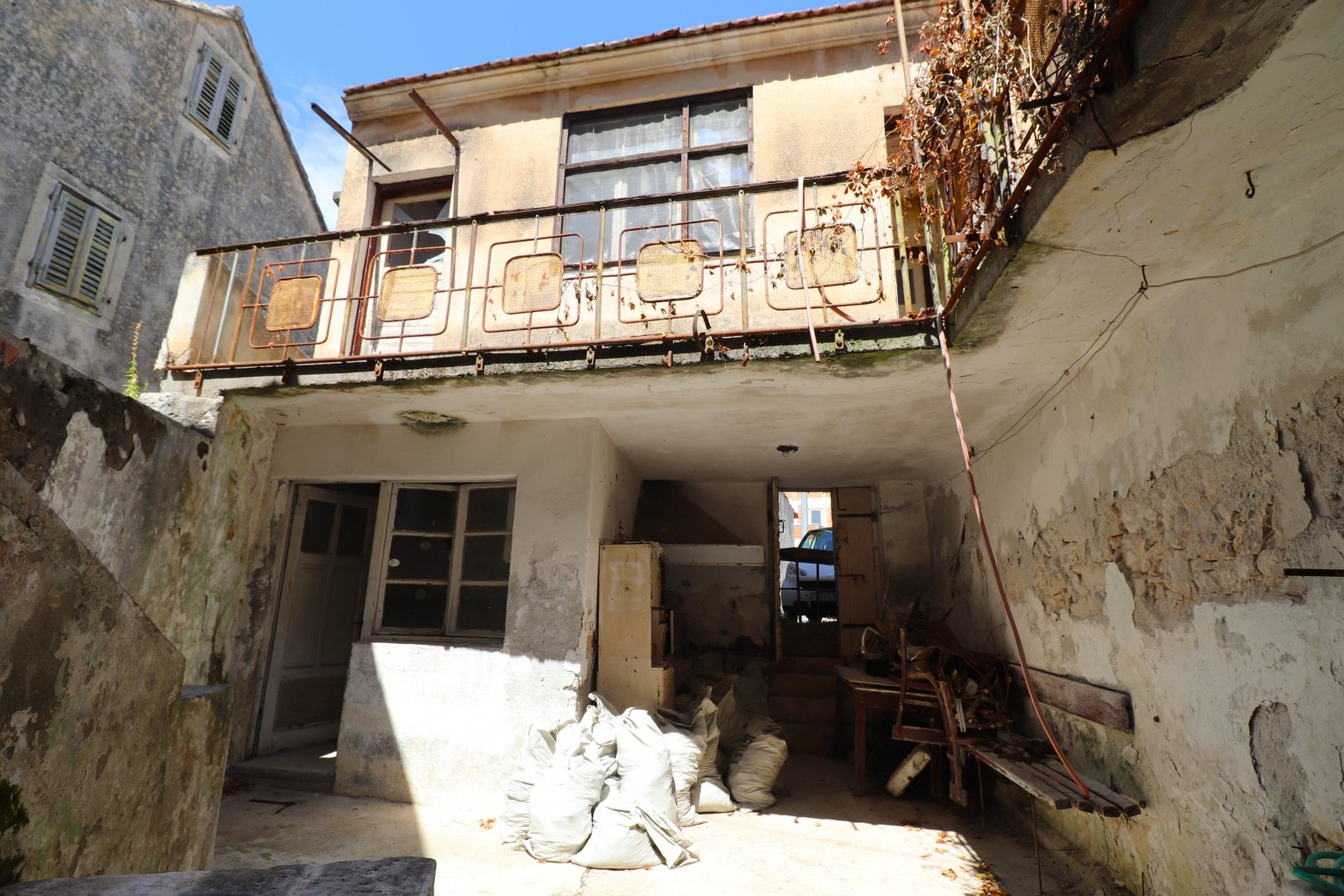 274250 - Villa in Vodice