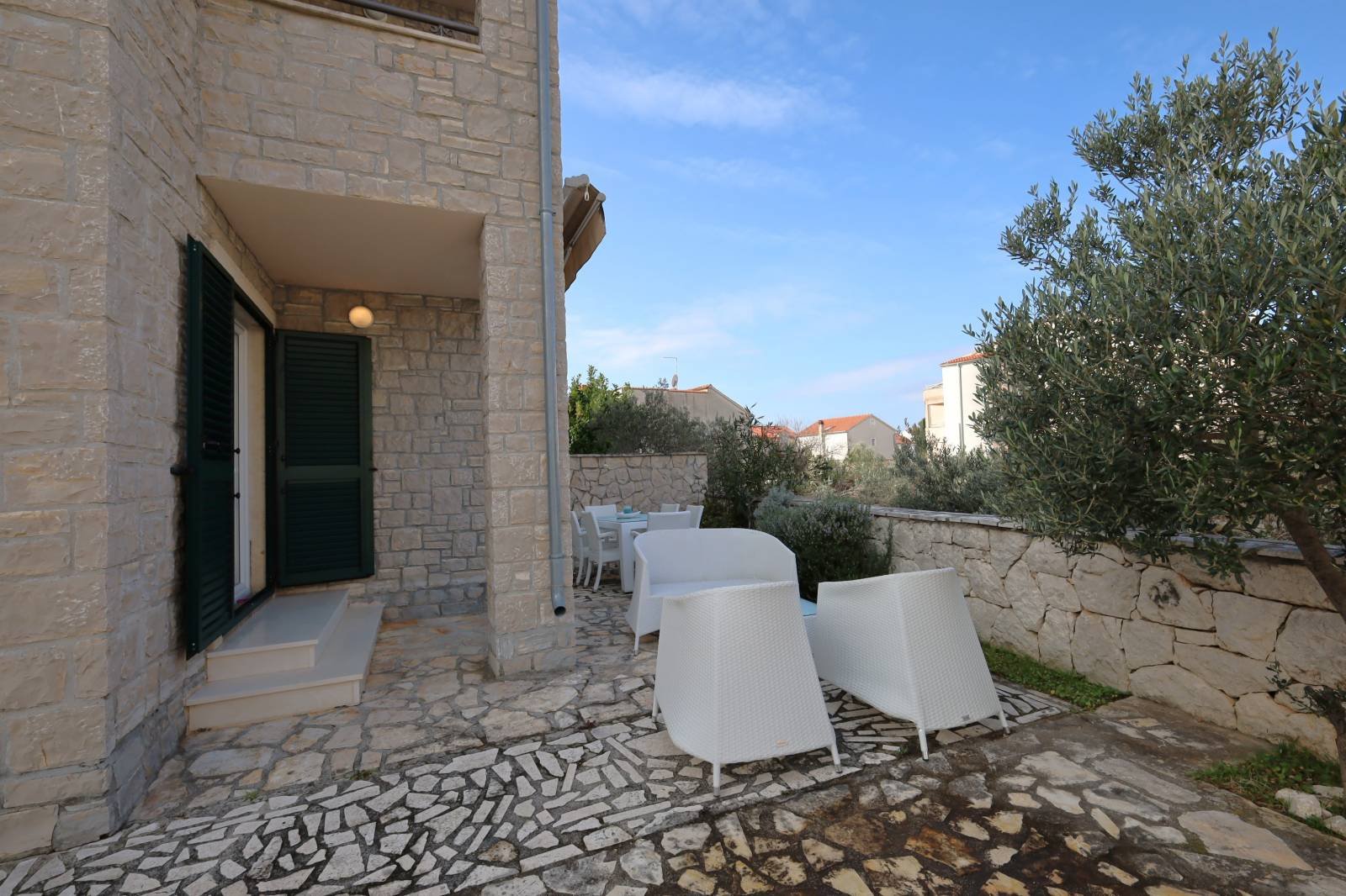571368 - Villa in Vodice