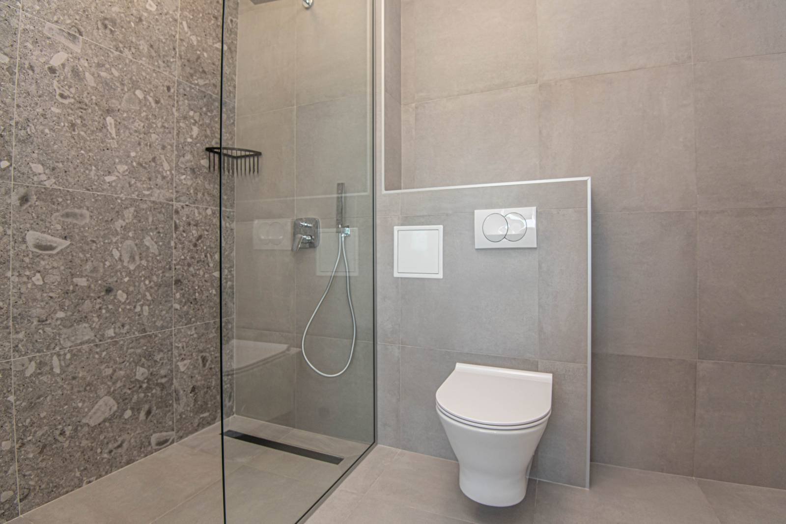 564961 - Villa in Vodice