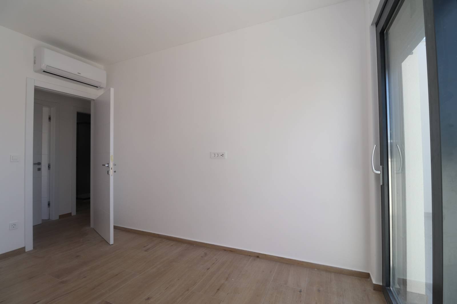 520542 - Villa in Vodice