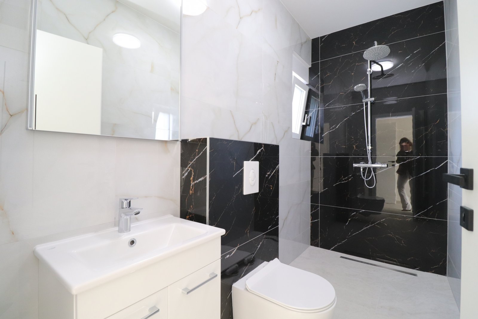 277086 - Villa in Tribunj