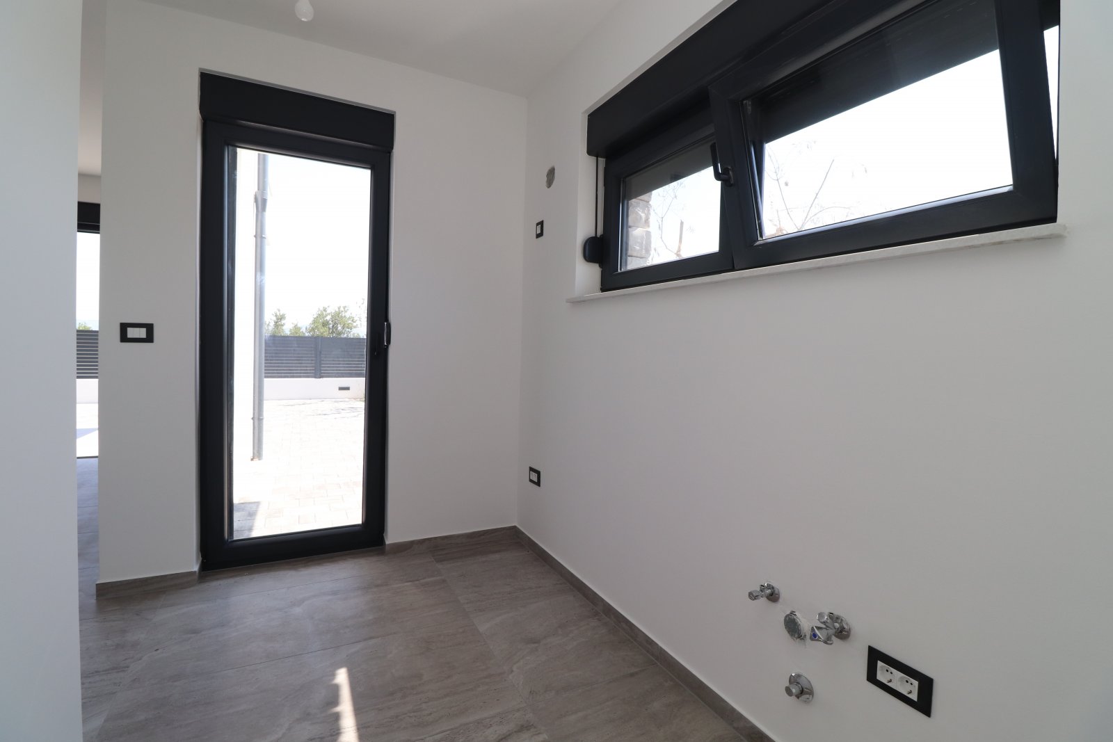 273672 - Wohnung in Murter
