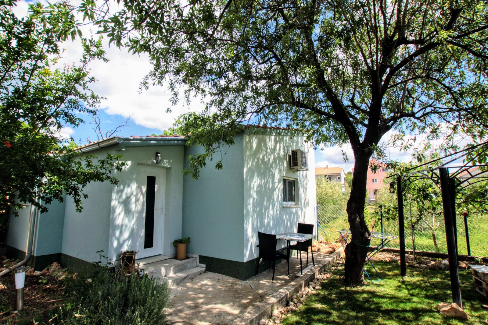 284035 - Villa in Tisno