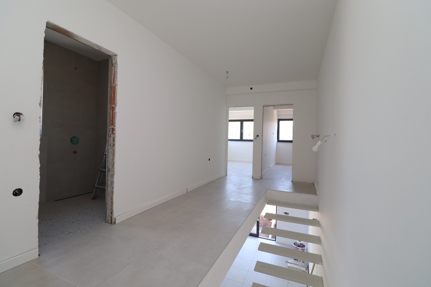 277777 - Villa in Tisno