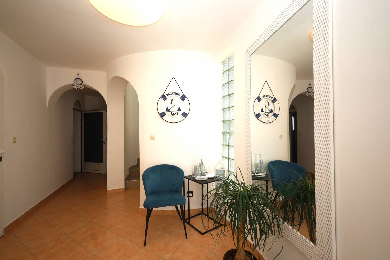 621077 - Villa in Vodice