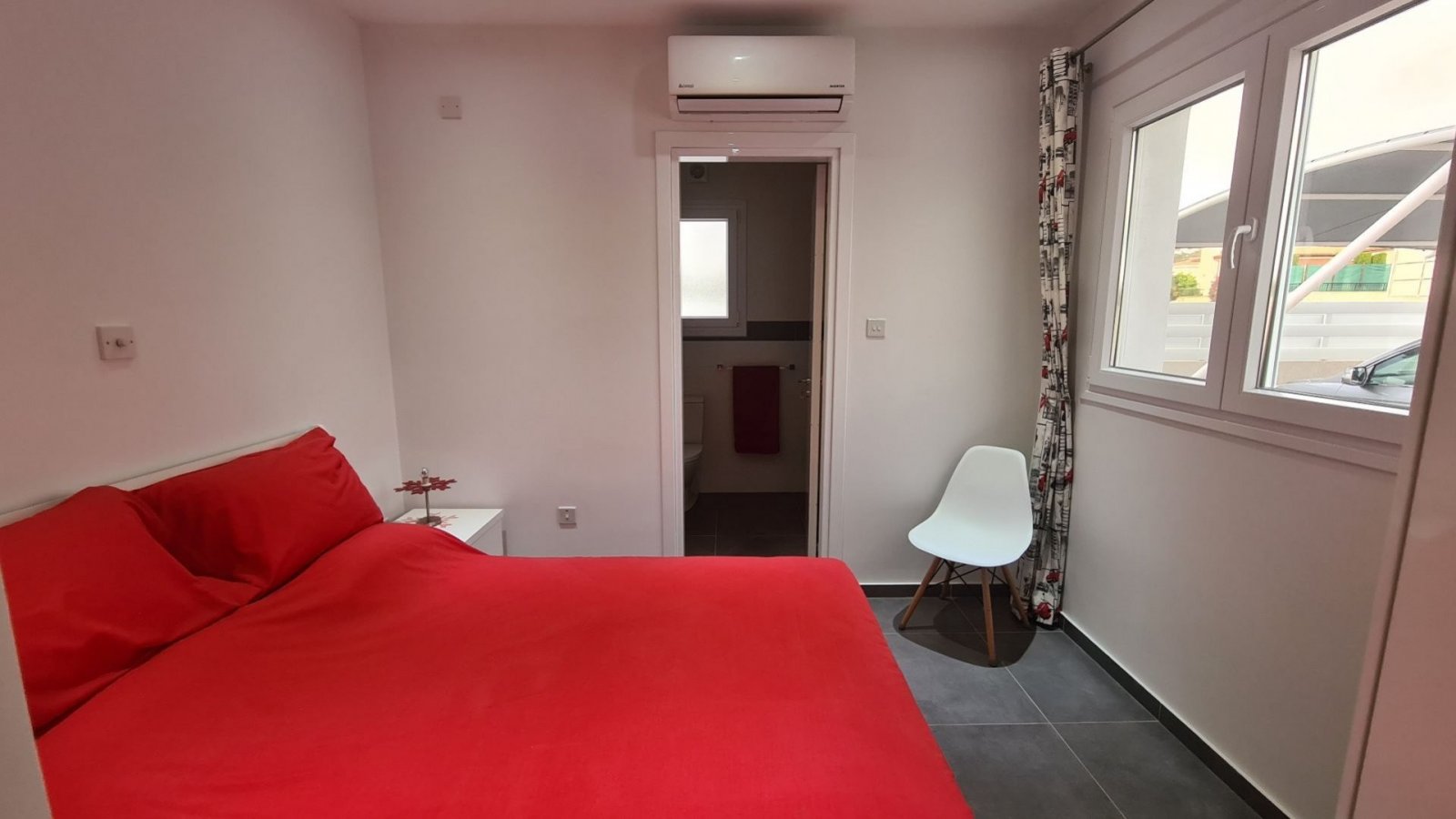 For sale: This beautiful detached villa in Pegeia - Sea Caves offers spacious living in one of the areas most sought-after locations. With an internal