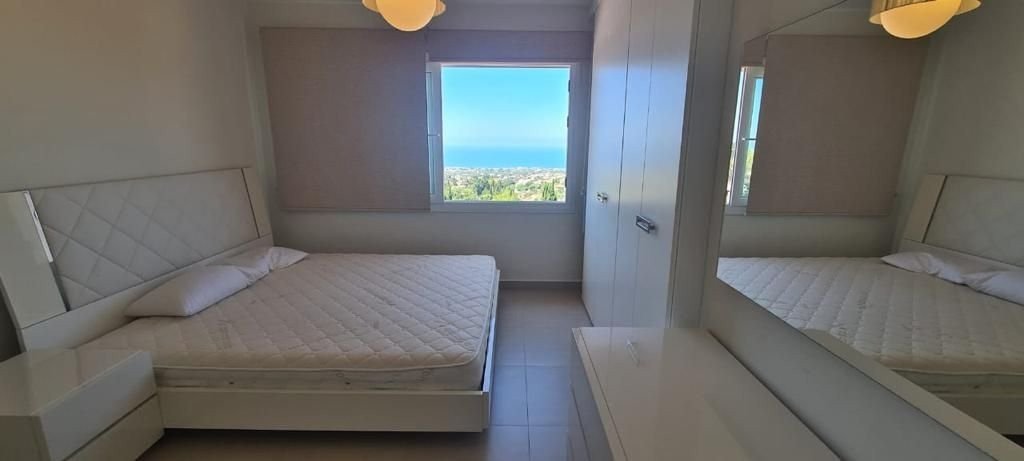 Beatifull villa in Tala offering panoramic sea views
Five bedrooms on suite
Underfloor heating
Heating panels at the walls
Fully equipped kitche