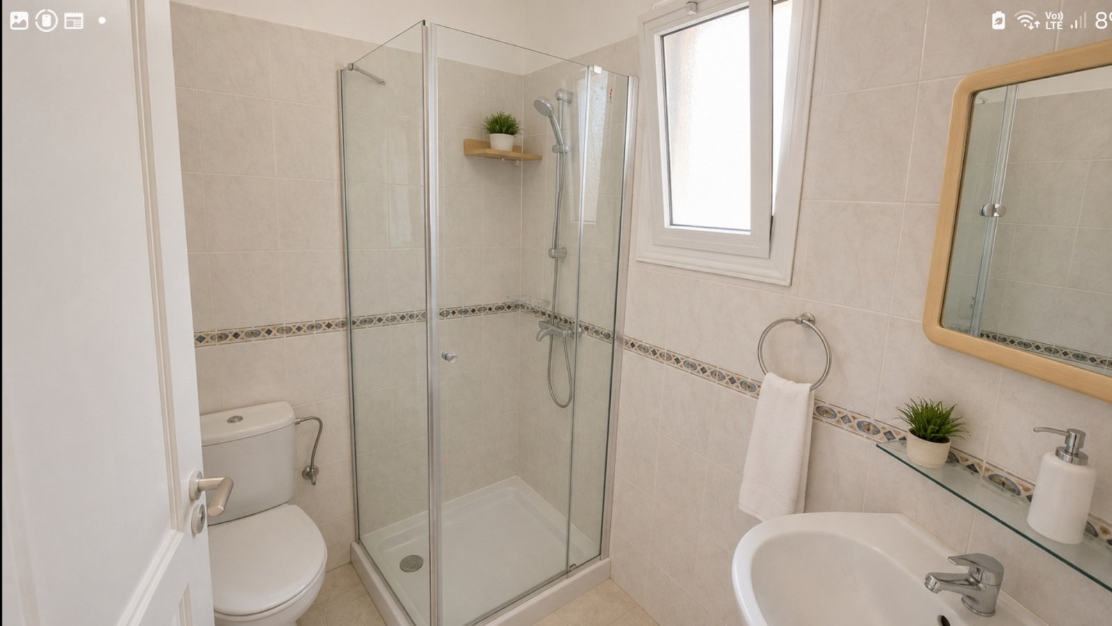 For sale: Detached villa in the popular area of Kato Paphos - Universal. This well-maintained resale property offers a generous internal space of 138