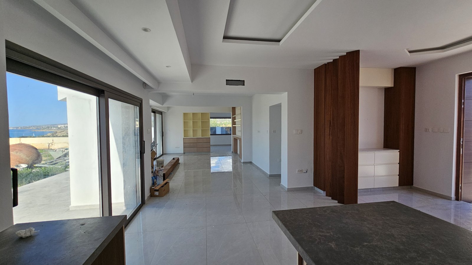 Beachfront Villa for Sale in Chloraka, Paphos – Next to Sandy Beach
Exclusive Beachfront Villa for Sale in Chloraka, Paphos, ideally located right on