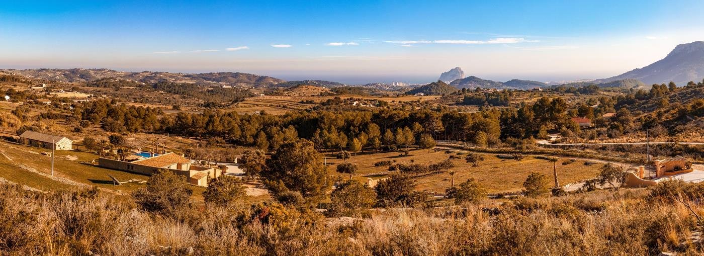 Una casa da sogno con stile marittimo – Finca con una vista mozzafiato sulla terra e sul mare