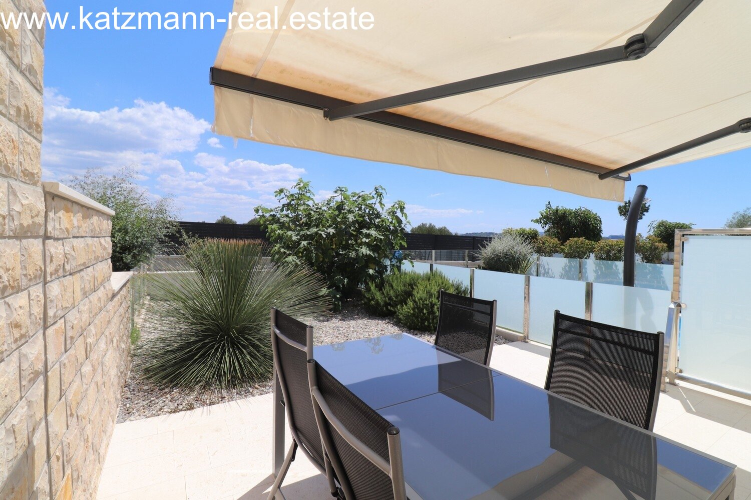 Maisonette-Wohnung mit Garten und Meerblick - Tribunj