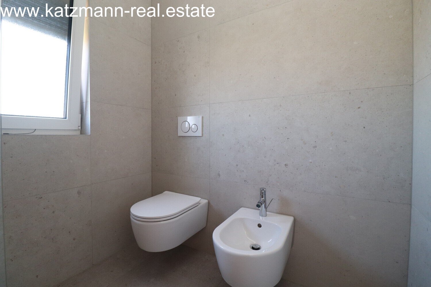 Neubau-Wohnung in erster Meereslage mit Panoramablick - Betina, Tisno