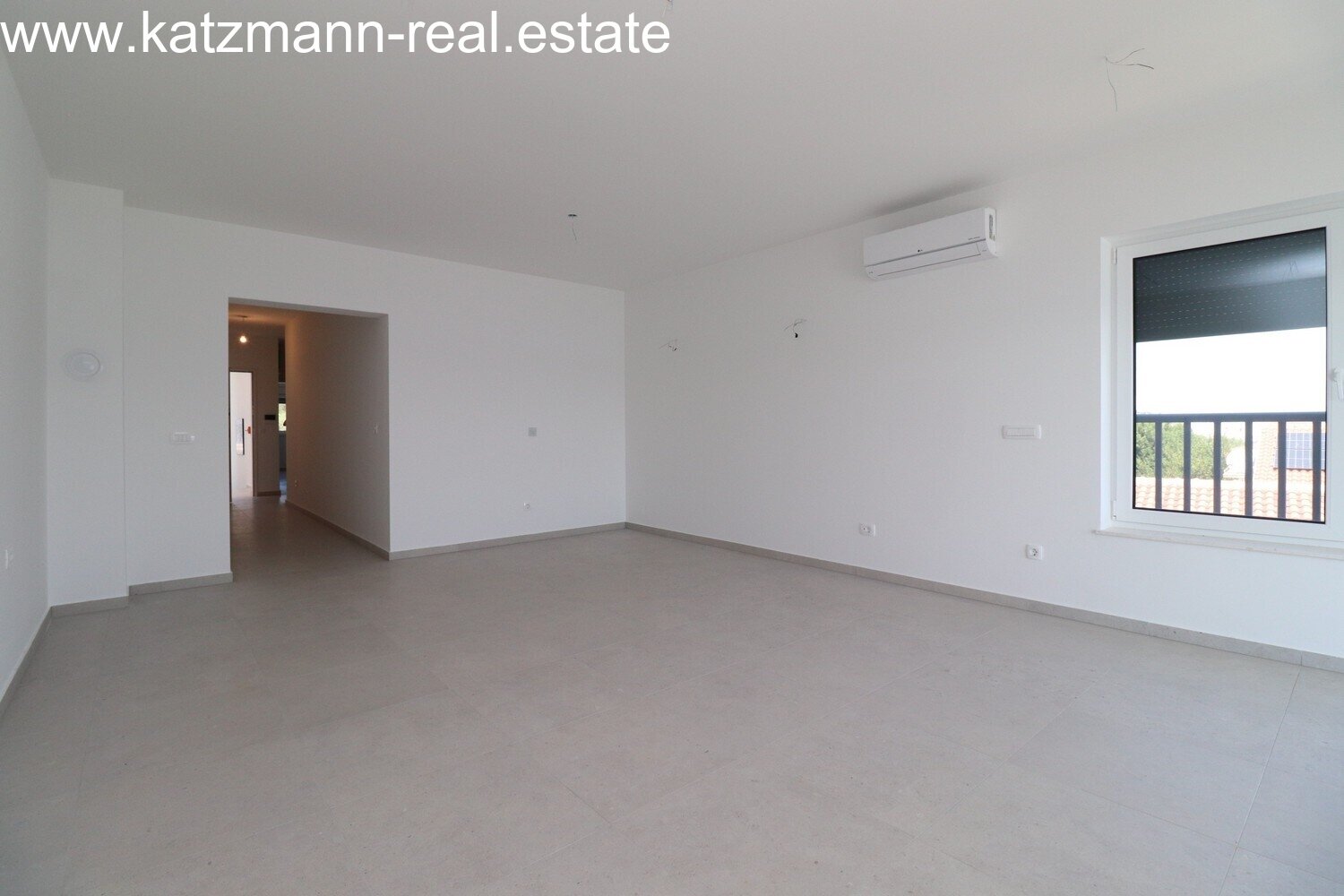 Neubau-Wohnung in erster Meereslage mit Panoramablick - Betina, Tisno